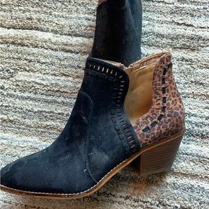 Women’s booties